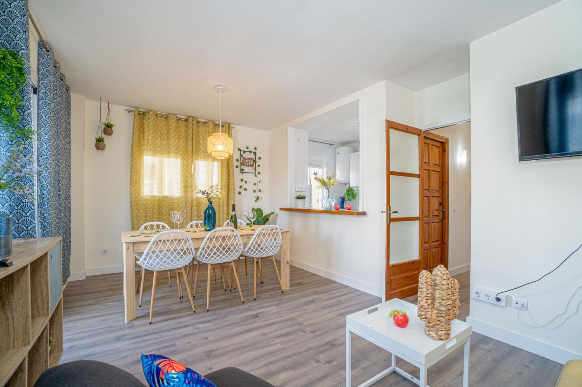 Est1-Spaciouss Appartment In The Beach, Bbq, Downtonwn, Parking, Fast Wifi Fibre Roses Luaran gambar