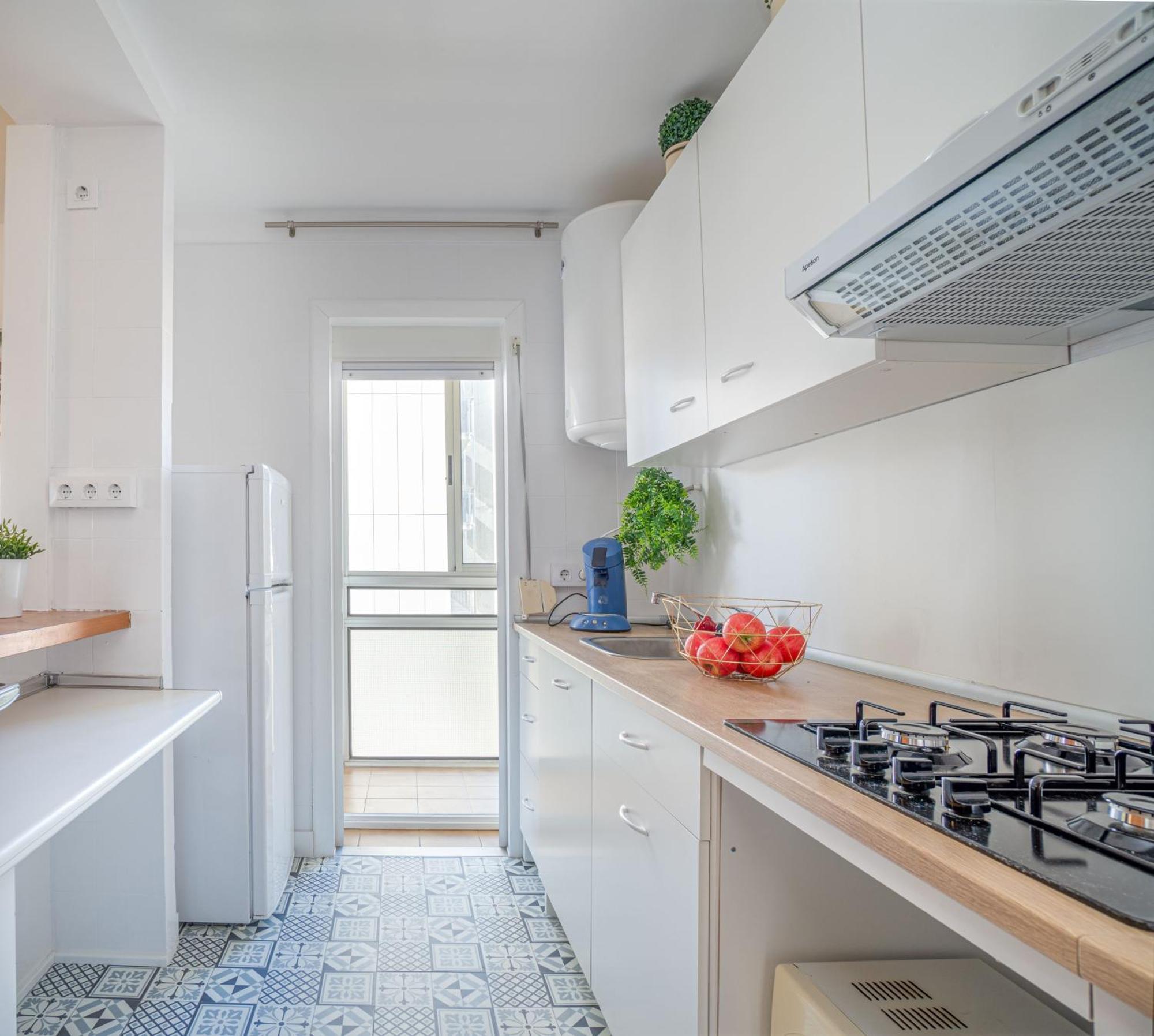 Est1-Spaciouss Appartment In The Beach, Bbq, Downtonwn, Parking, Fast Wifi Fibre Roses Luaran gambar
